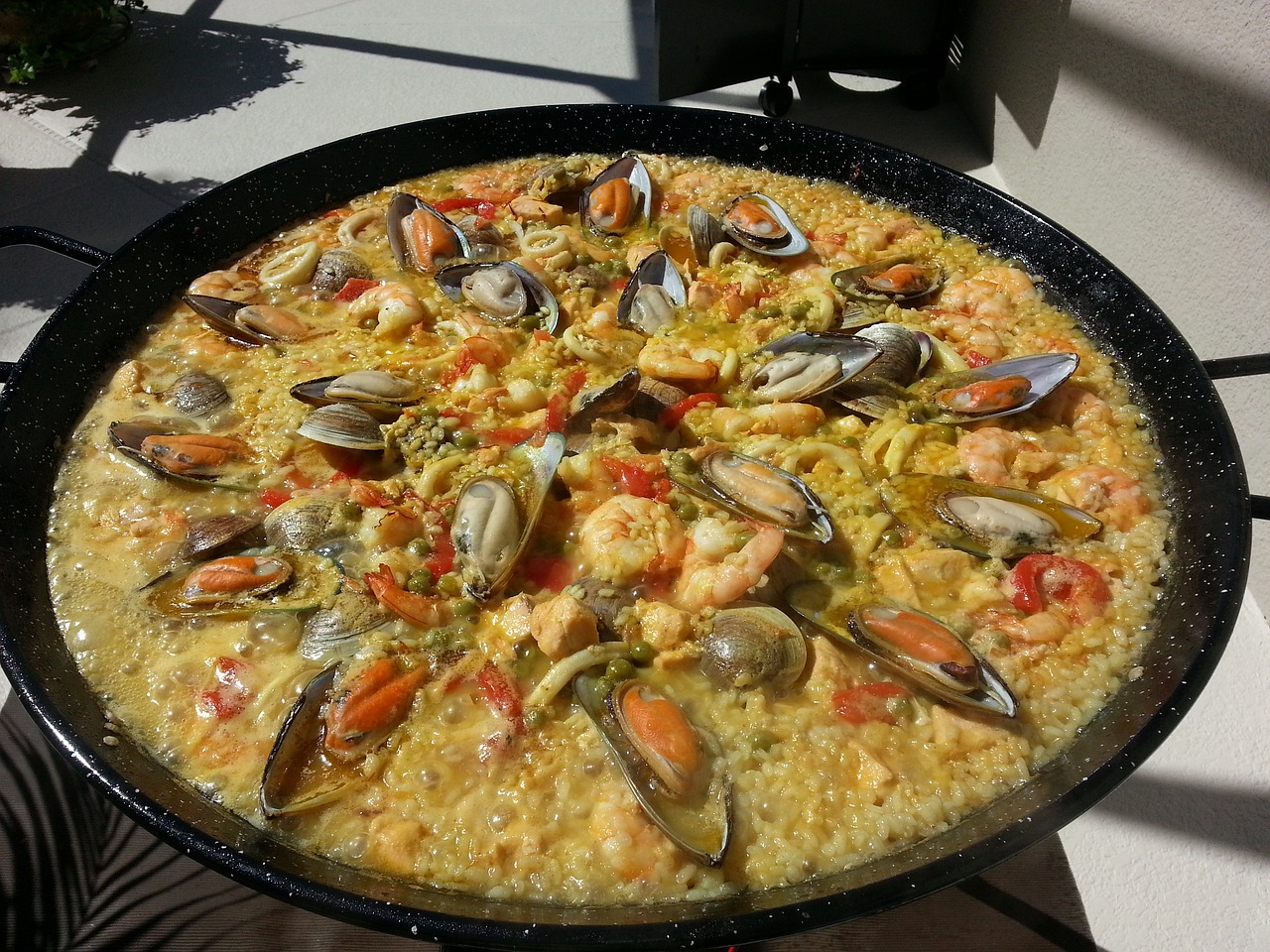 Bacalao al Pil Pil: Spanish Codfish in Garlic and Olive Oil Sauce