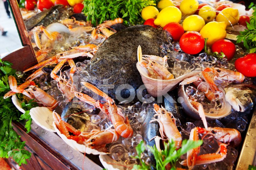 Festin de Fruits de Mer Thaïlandais : Délicieux Plats Thaïlandais à Base de Fruits de Mer