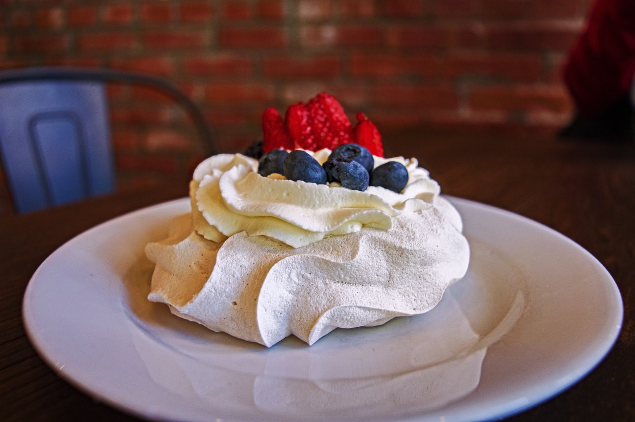 Australian Pavlova Perfection: Light and Airy Delight