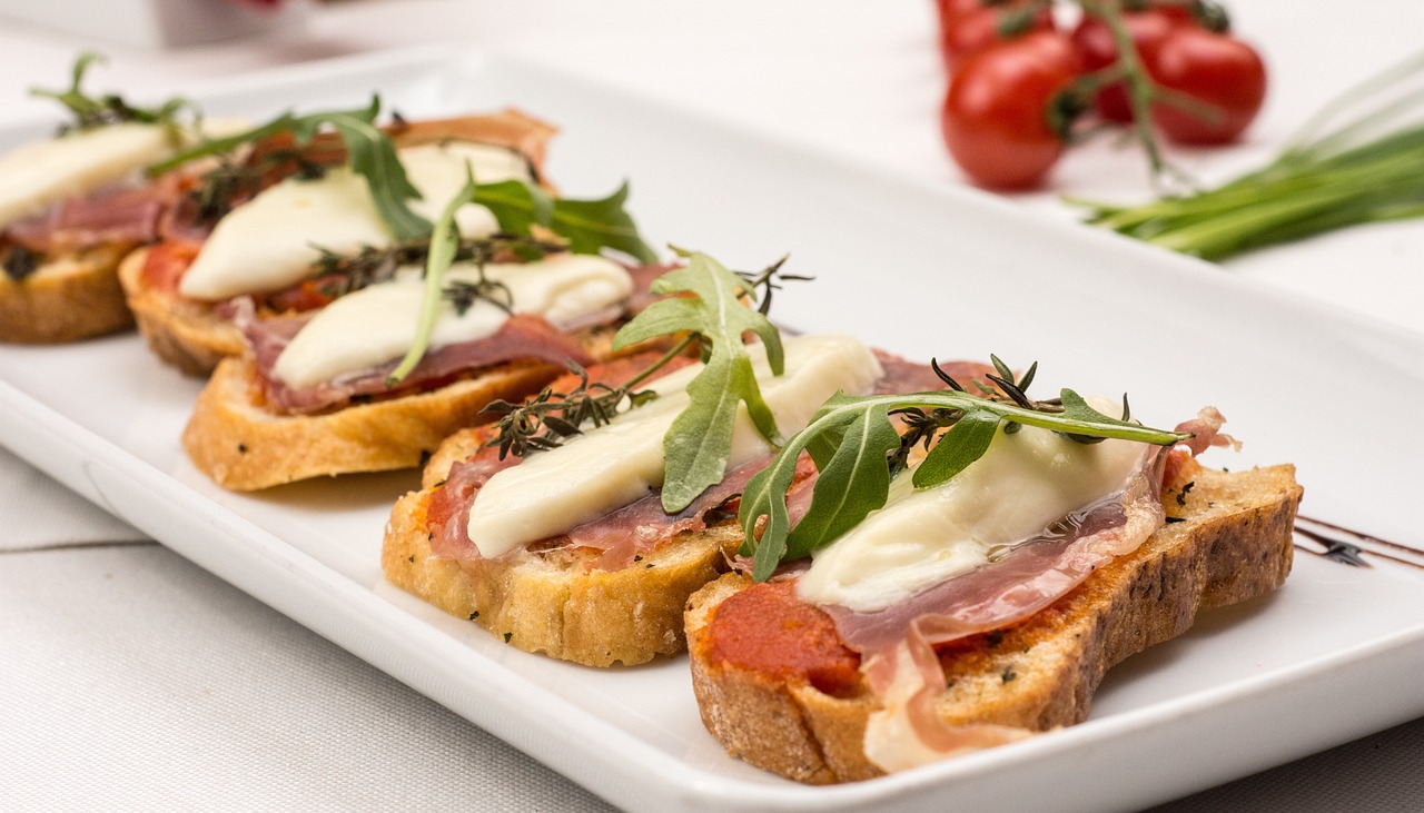 Oven-Baked Bruschetta with Tomatoes and Basil