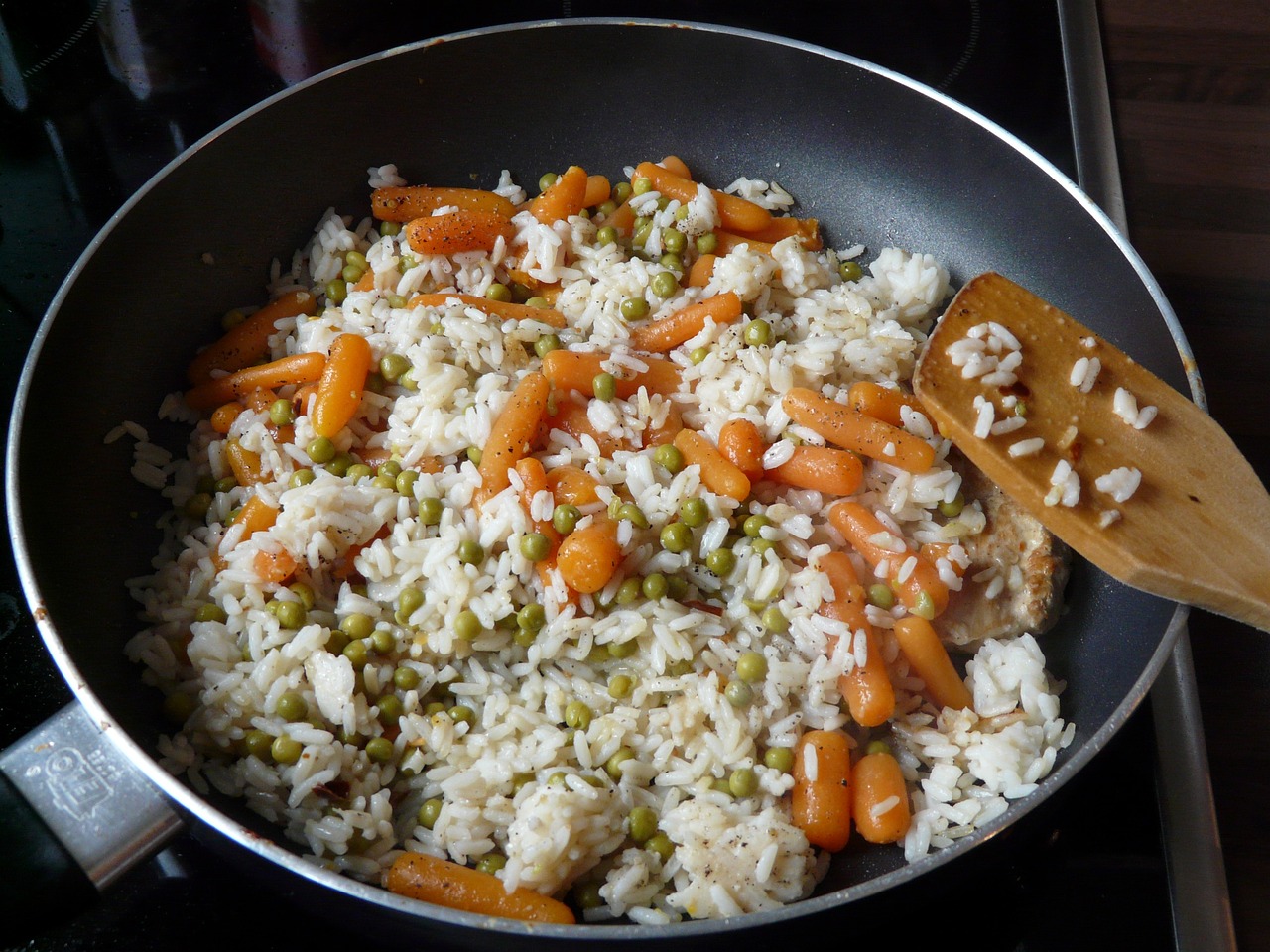 Risotto alla Milanese Recipe: Italian Rice Infused with Saffron