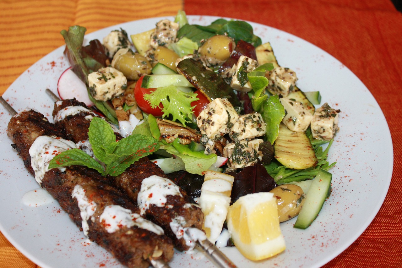 Tzatziki Rezept: Gurken- und Joghurt-Dip aus der griechischen Küche