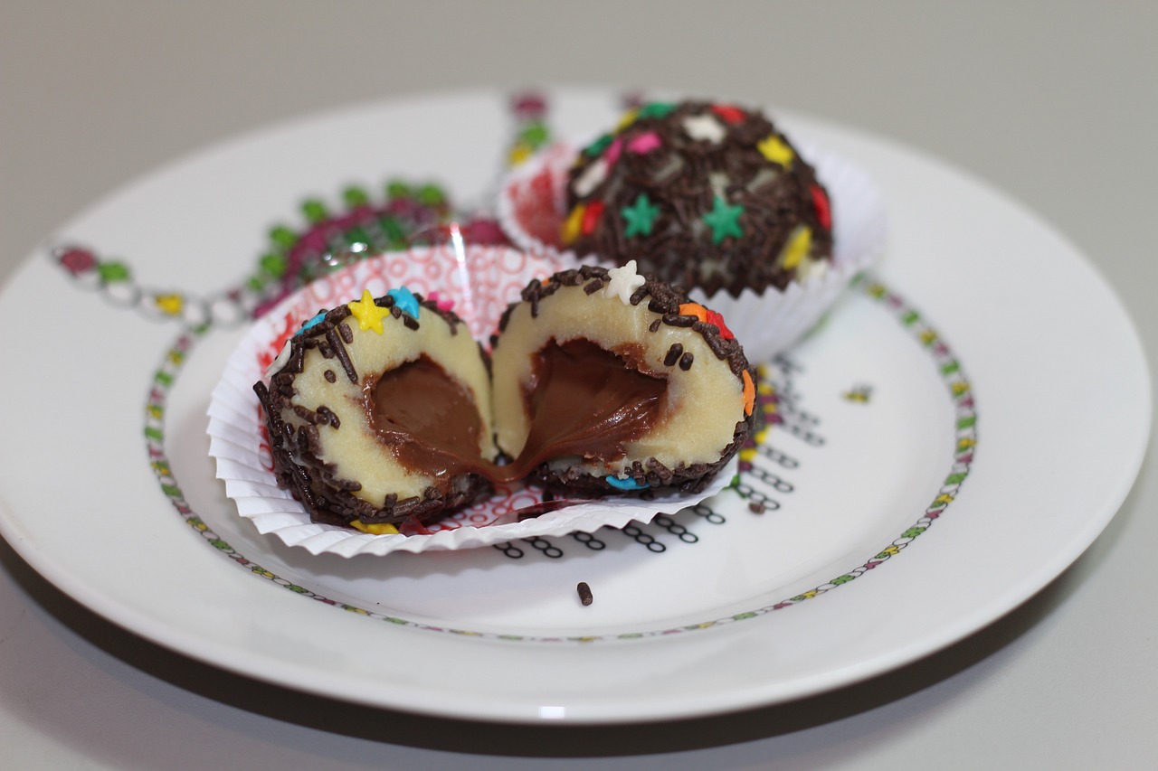 Bombones Brigadeiro Brasileños: Bocados Dulces y Cremosos