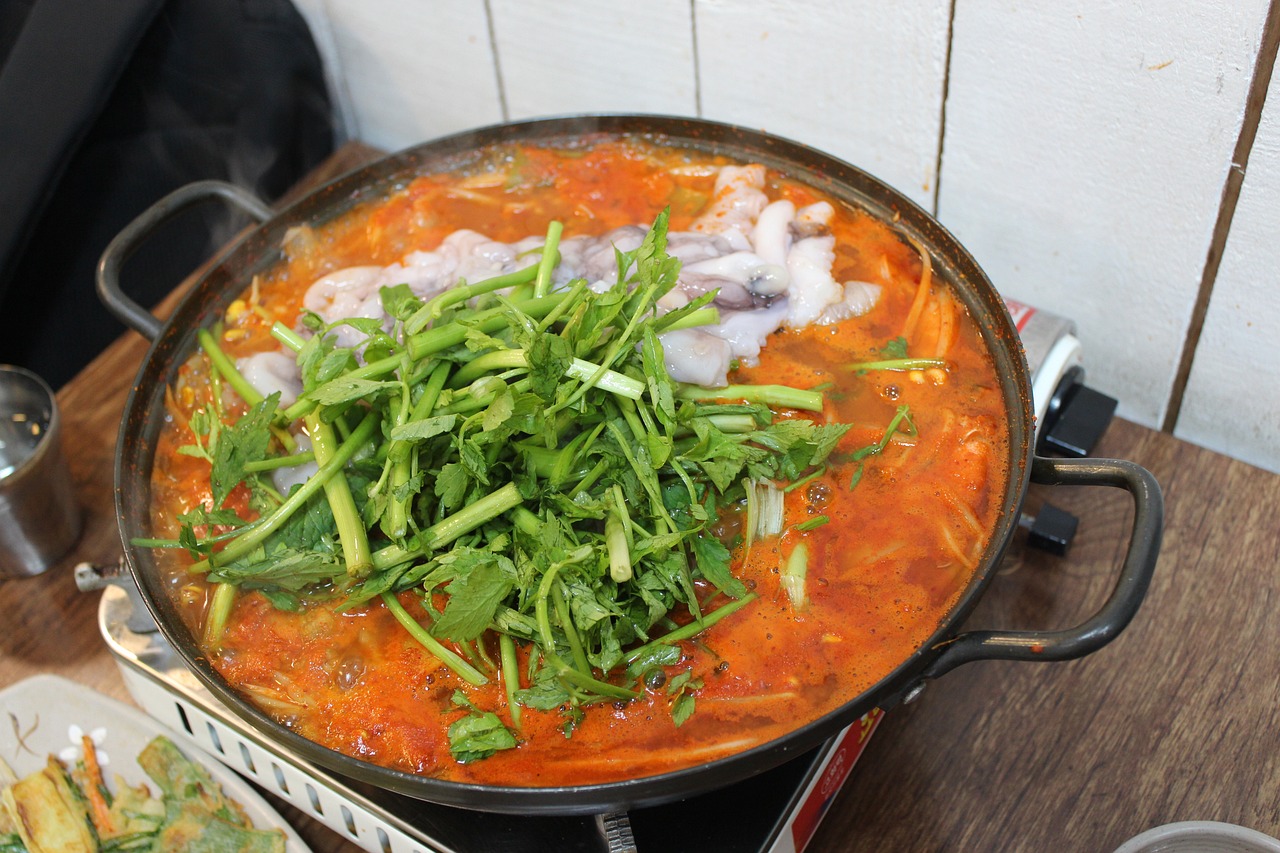 Kimchi Burger: Unique Taste of Korean Cuisine