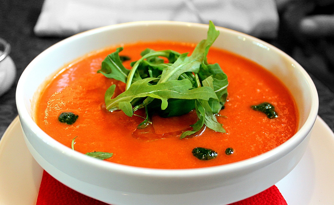 Spanische Gazpacho-Suppe