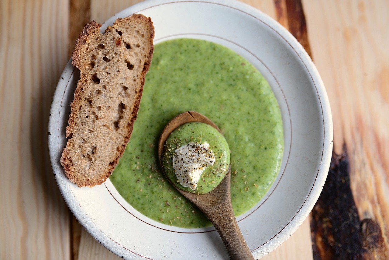 Gazpacho Rezept: Erfrischende spanische Tomatensuppe