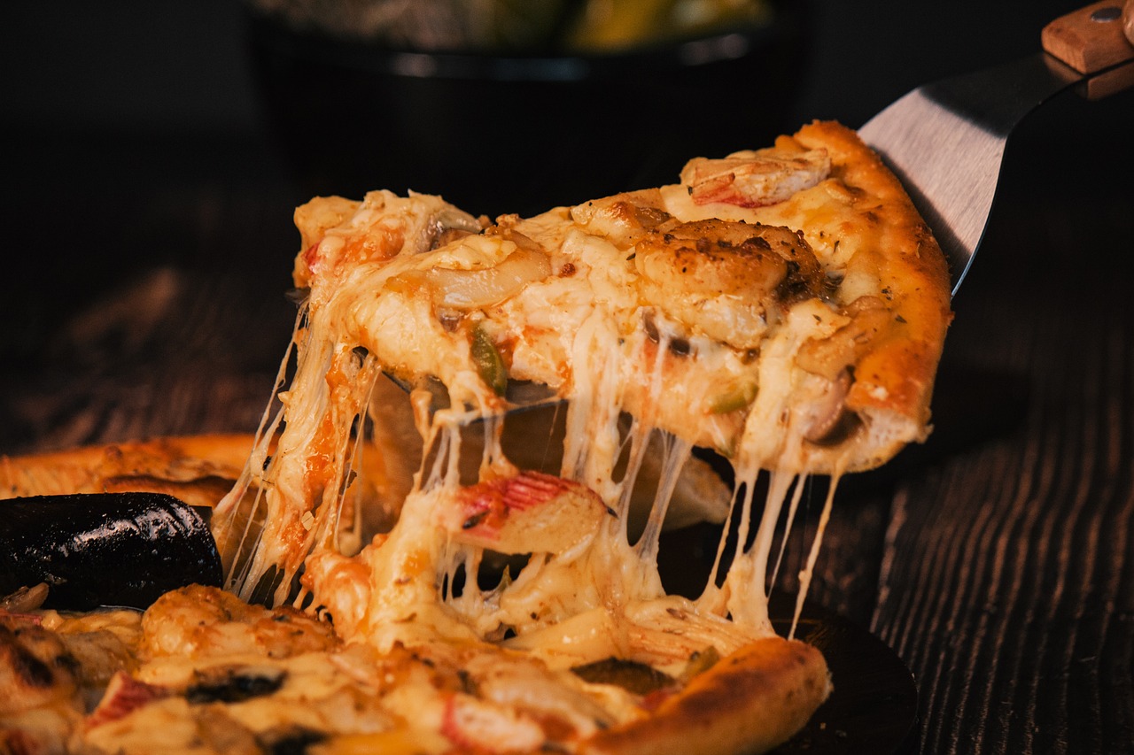 Seafood Lover's Delight: Italian Seafood Pizza Recipe