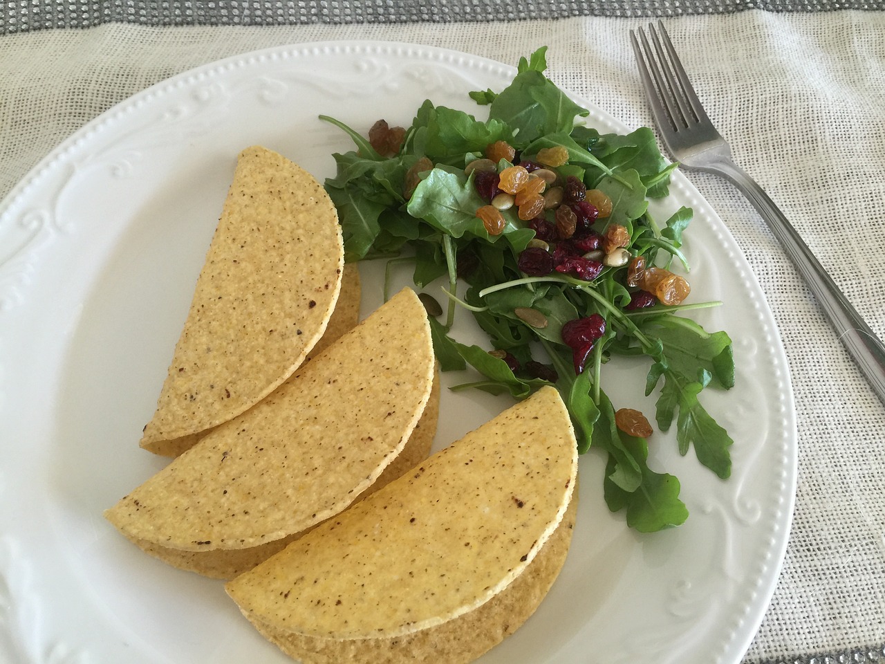 Taco Salad with Creamy Avocado Dressing: Tex-Mex Treat