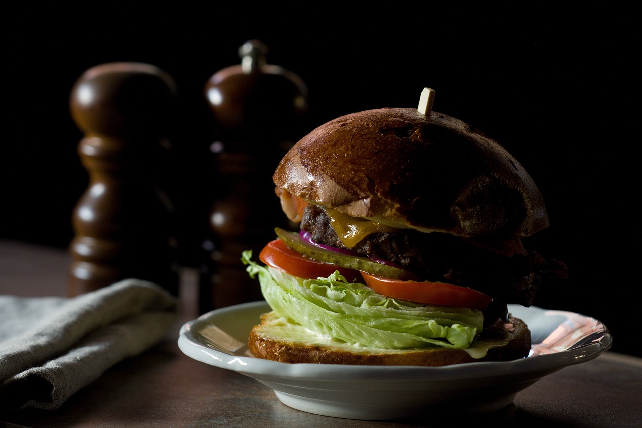 Çıtır Tavuklu Burger Tarifi: Tavuk Severler İçin İdeal