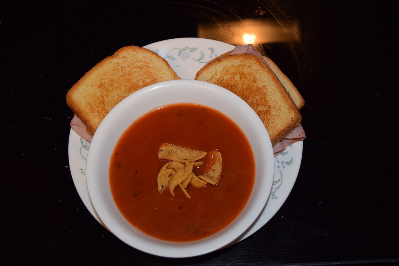 Amerikan Domates Çorbası (Tomato Soup)
