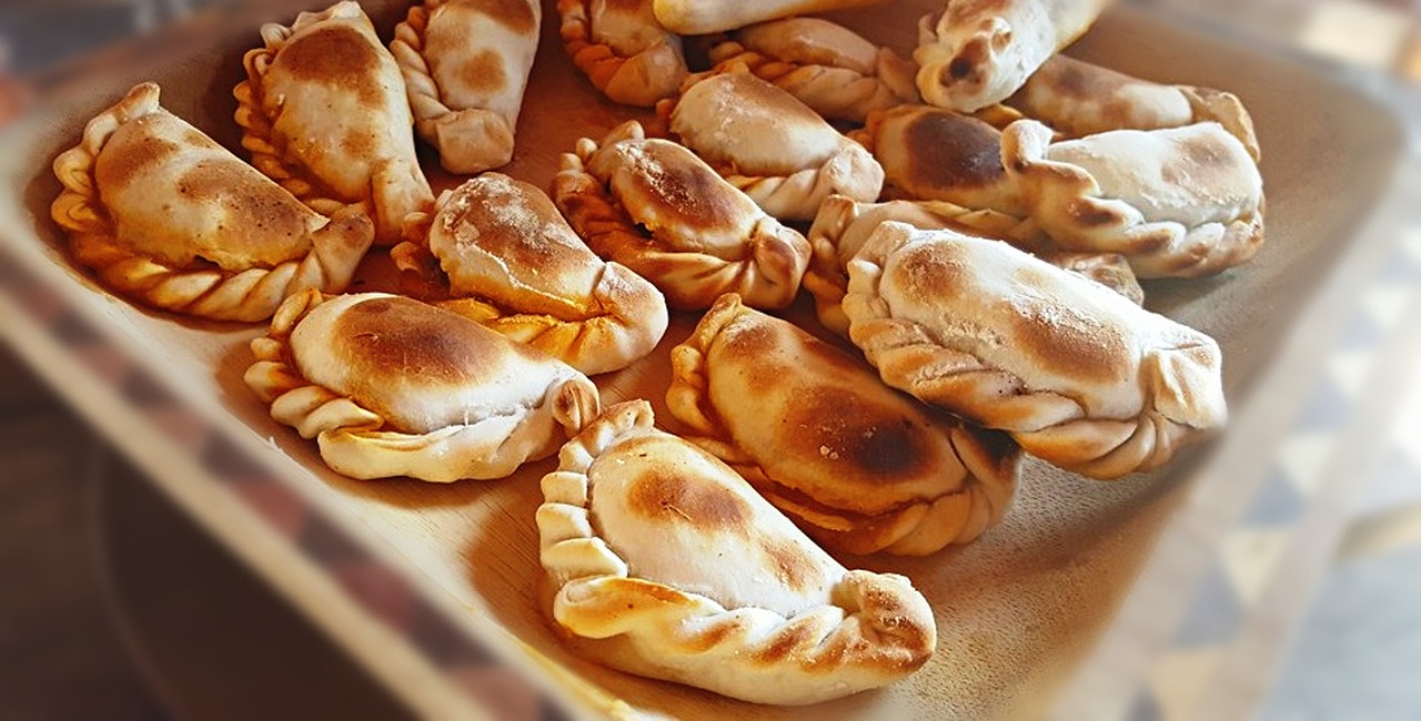 Arjantin Empanadas: Hamur ve Et Dolgusuyla Dolu Lezzetli Atıştırmalık