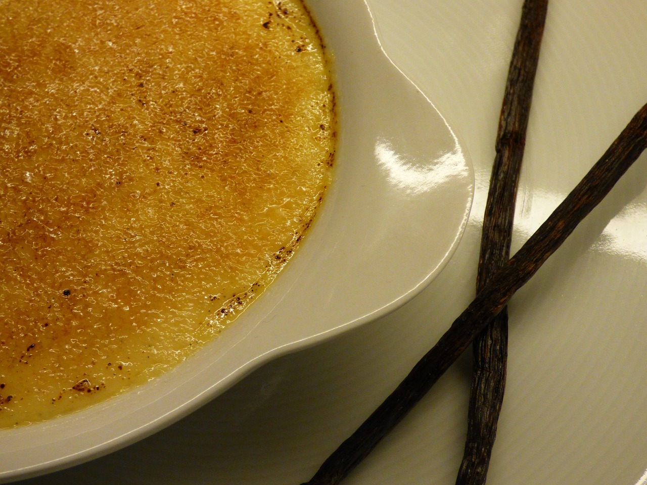 Crema Catalana: Spanish Custard Dessert with Caramelized Sugar