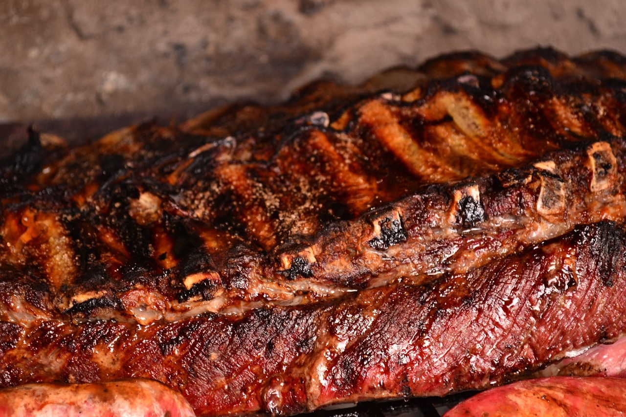 Costillas a la Barbacoa Estadounidense: Picantes y Deliciosas