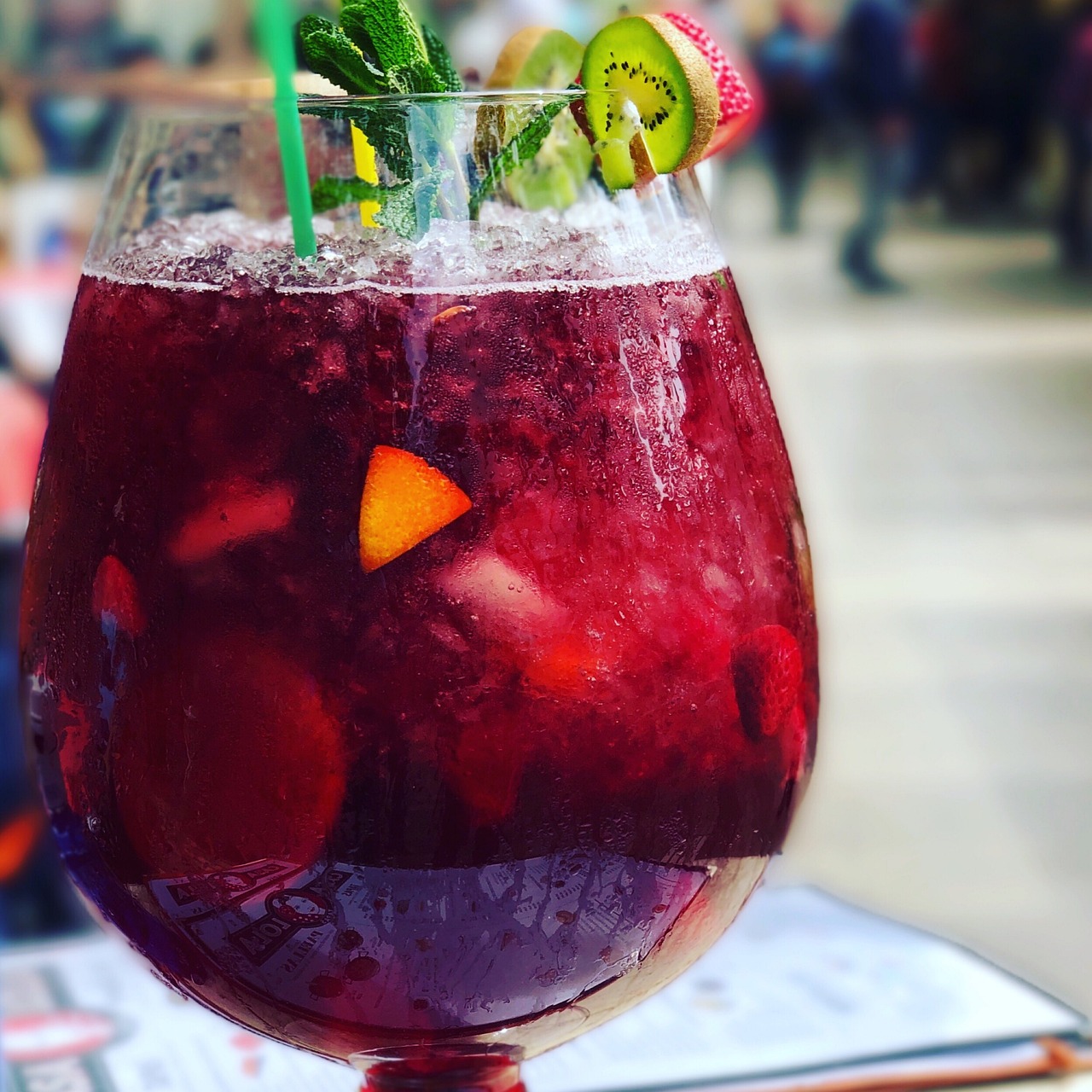 Sangría y Otras Bebidas Españolas: Refrescantes Bebidas para Disfrutar Bajo el Sol