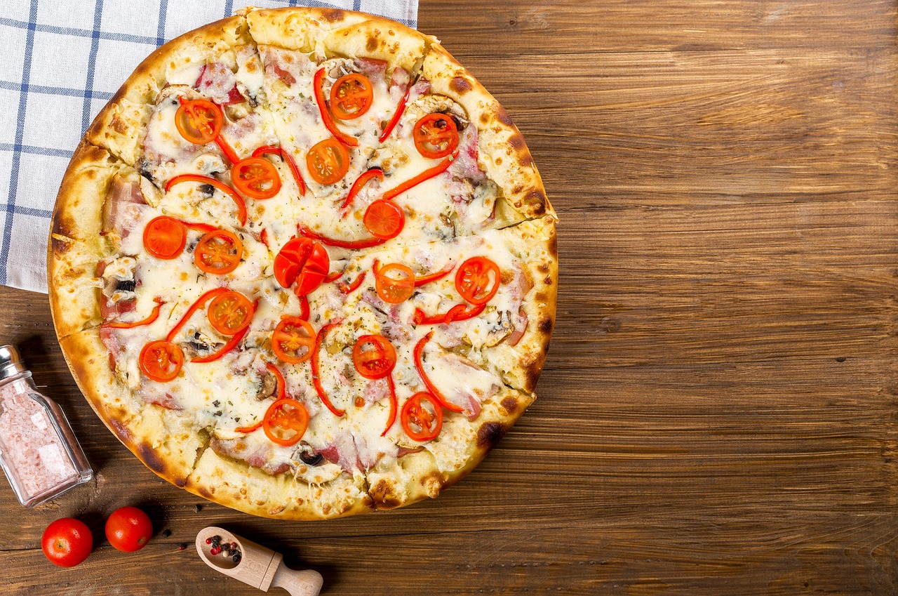 Rustik Zevk: Mantar ve Karamelize Soğanlı Pizza Tarifi