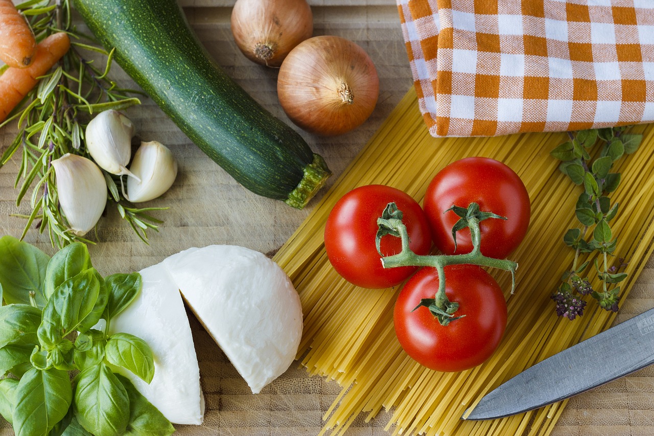 Pasta con Pesto de Albahaca: Frescura Mediterránea