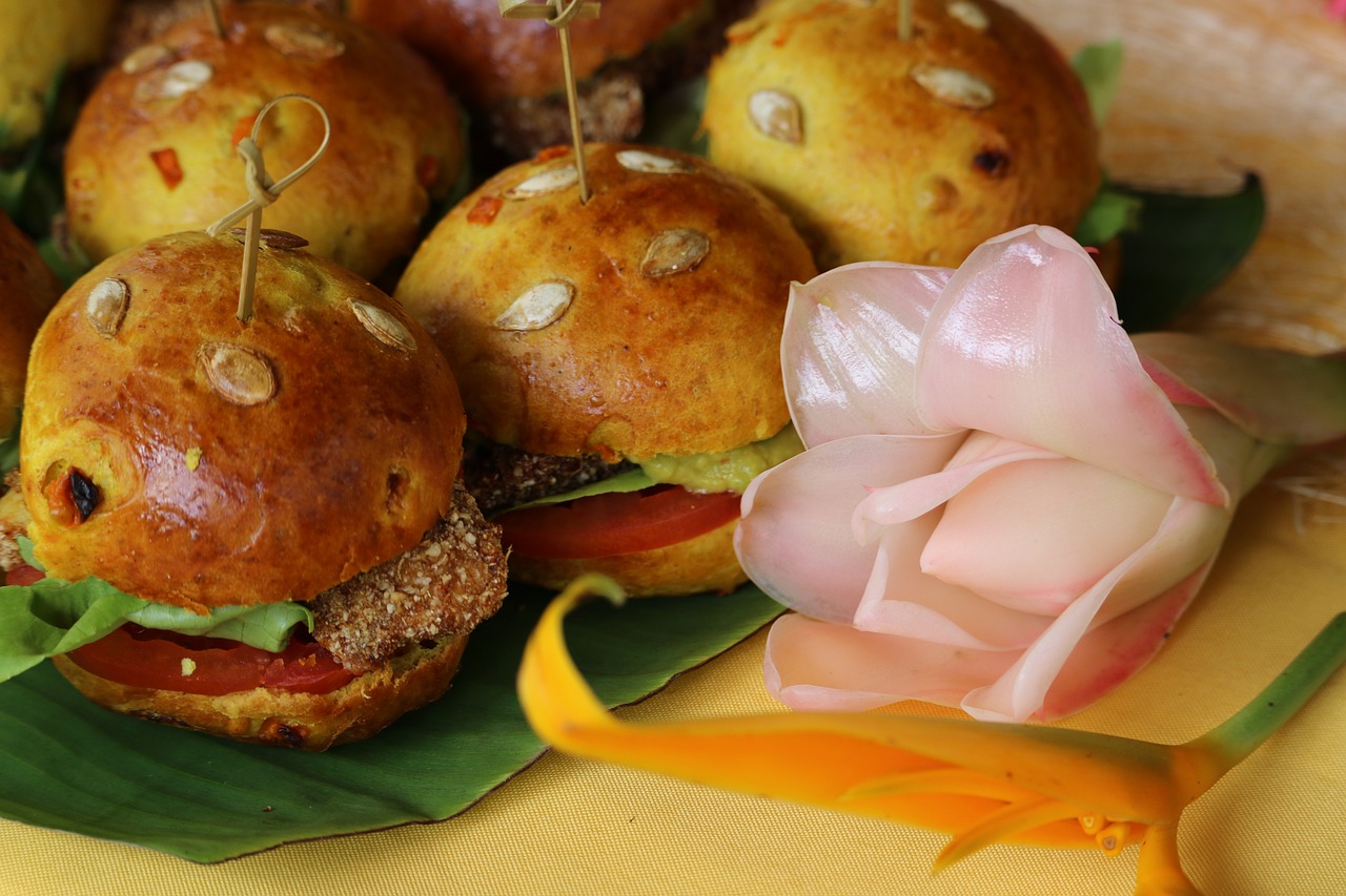 Hamburguesa de piña a la parrilla: Para quienes buscan sabores exóticos