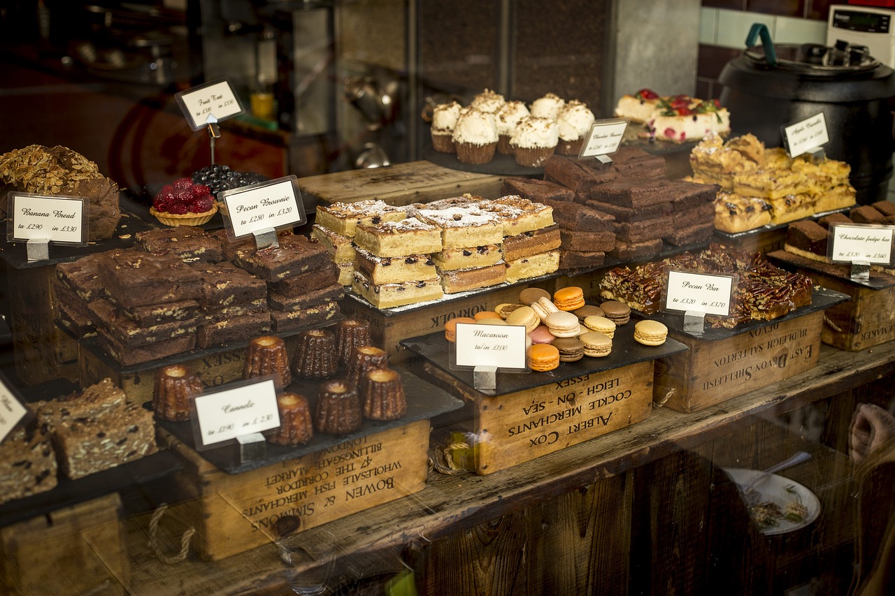 Tarta de Santiago: Spanish Almond Cake