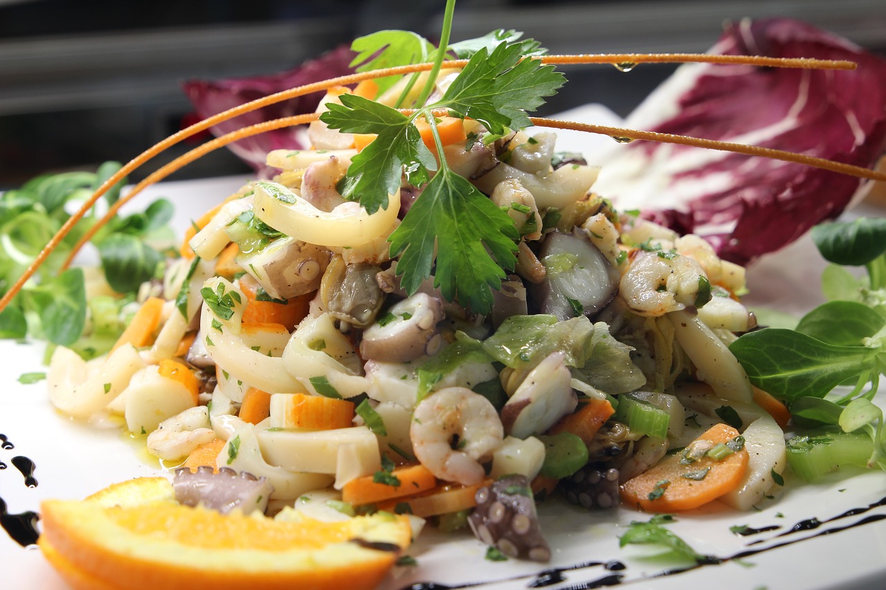 Salade de Riz aux Crevettes et Mangue : Exotisme et Fraîcheur