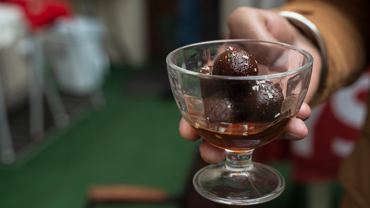 Delicia de Gulab Jamun Indio: Dulce y Satisfactorio